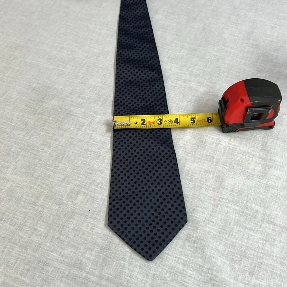🌞 Banana Republic gray Tie w/black polka dots Made in Italy men one size
